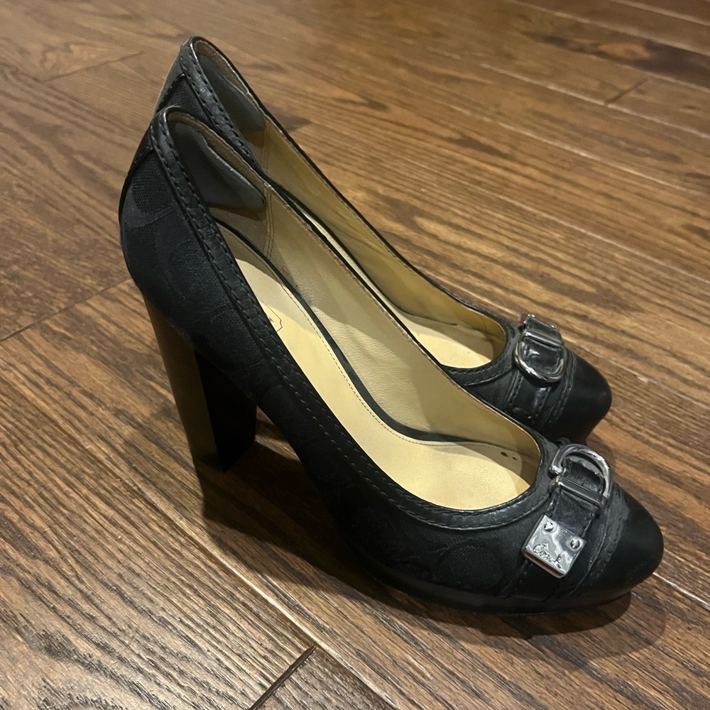 Coach heels size 8.5